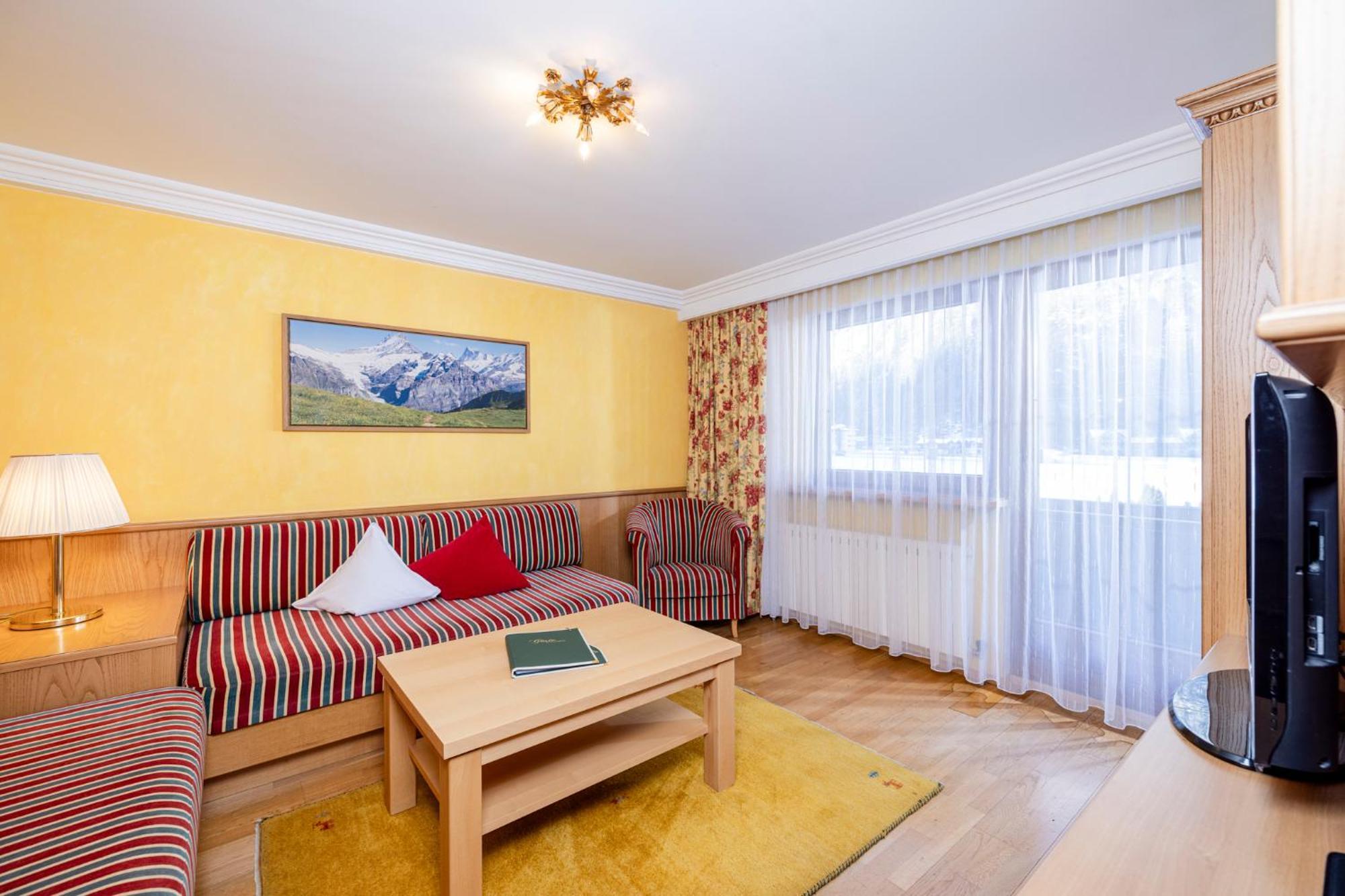 Aparthotel Landhaus St. Joseph 迈尔霍芬 外观 照片